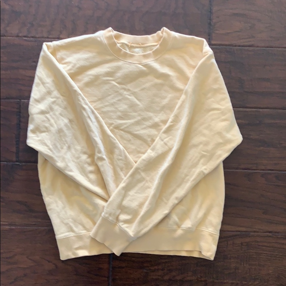 BRANDY MELVILLE pull over sweatshirt
